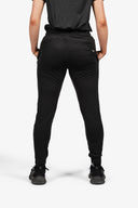 Womens Essential Jogger | Black